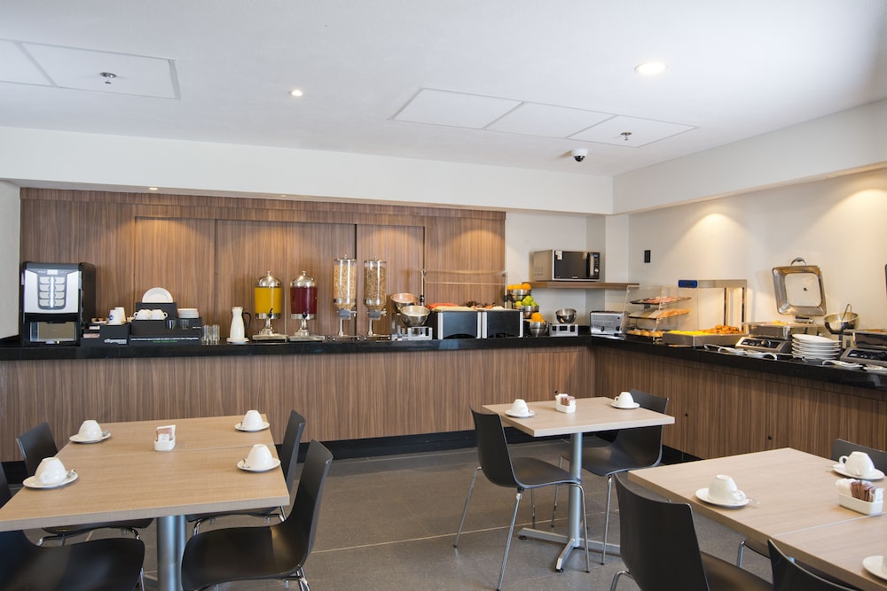 city express by marriott santiago aeropuerto chile