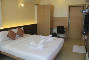 Hotel Saiprasad Executive, Solapur,India>>Solapur,2 star