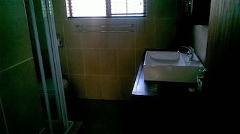 khaya africa guesthouse and spa