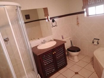 khaya africa guesthouse and spa