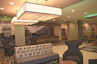 La Quinta Inn & Suites By Wyndham Morgantown,Granville>>Cassville,2.5 star