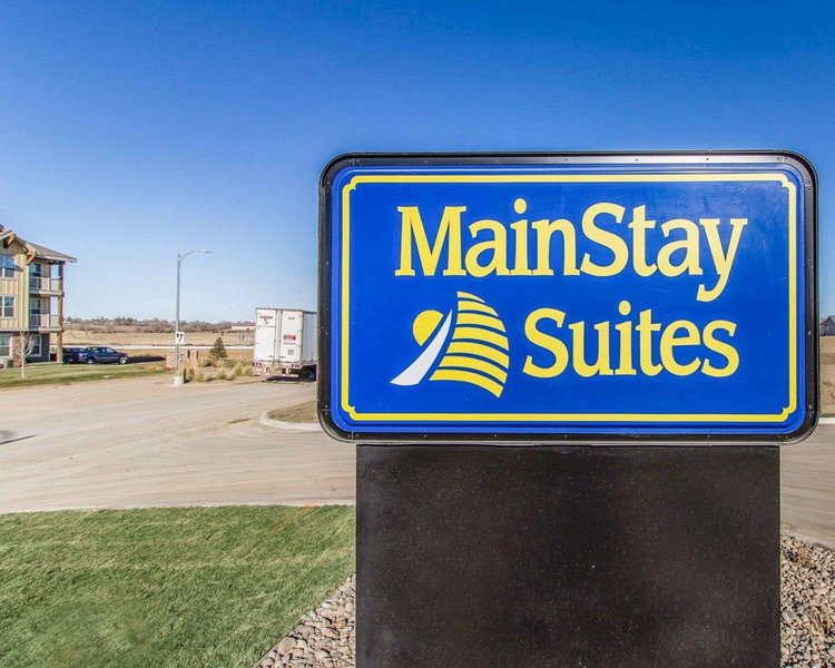 Mainstay Suites Watford City - Event Center