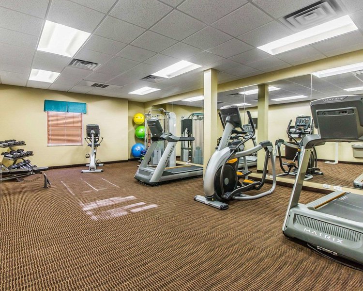 mainstay suites watford city event center