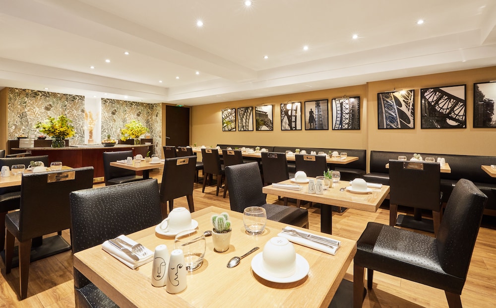 plaza tour eiffel hotel