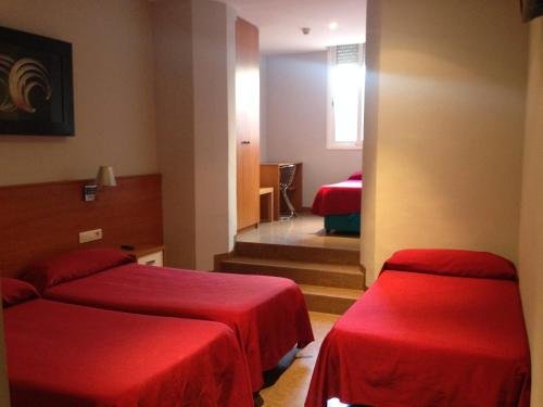 hostal drassanes
