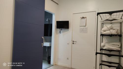 no limit hostel central