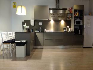 no limit hostel central