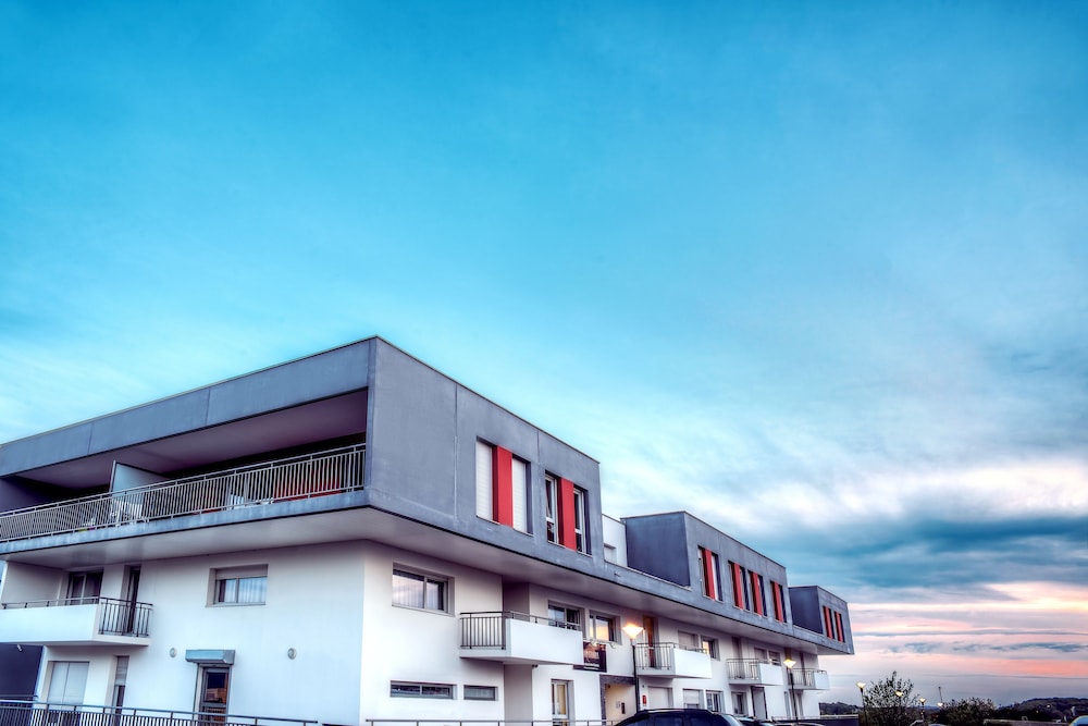 comfort aparthotel besancon hauts du chazal