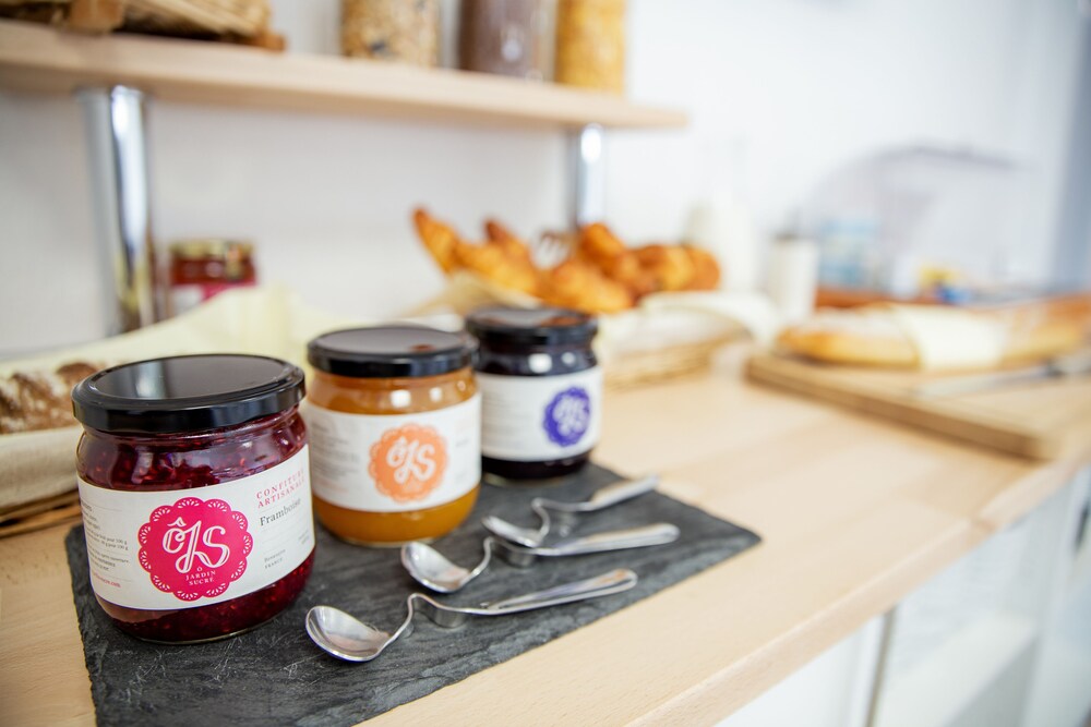 comfort aparthotel besancon hauts du chazal