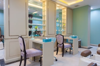 grand 5 hotel and plaza sukhumvit bangkok
