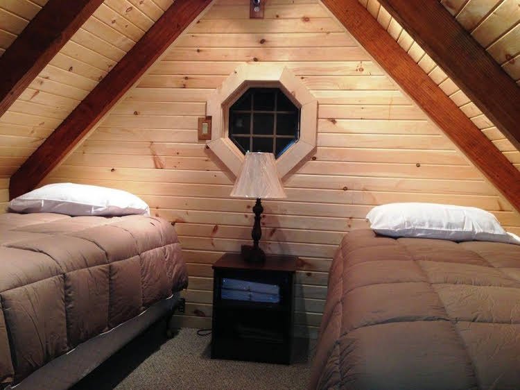 Pleasant Grove Farm Llc,In A Rural Location,3 star