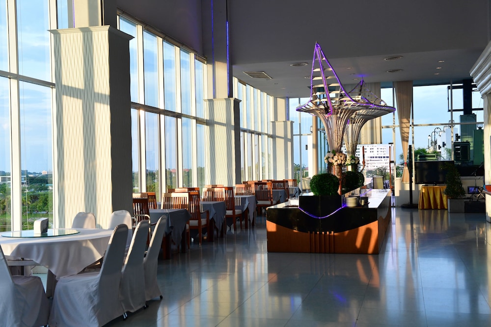 prajaktra design hotel