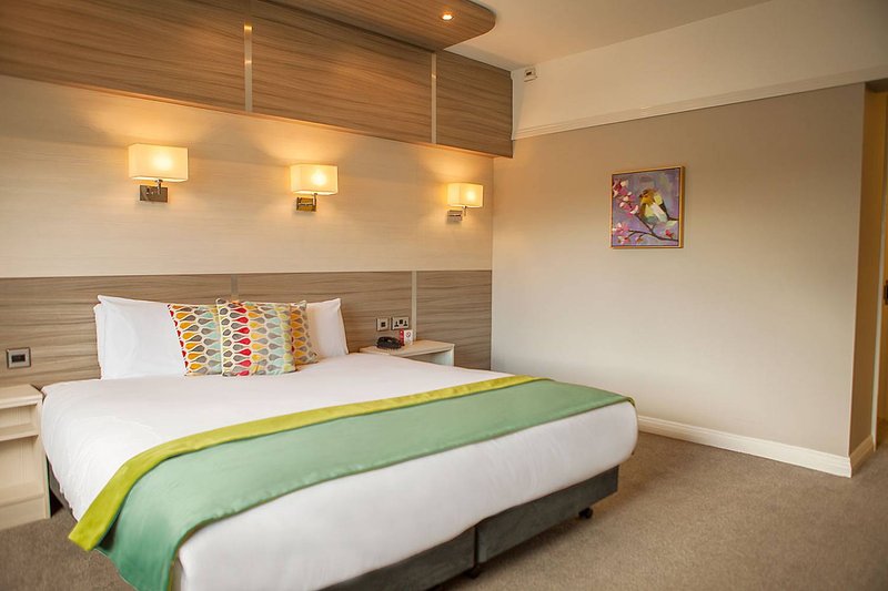 the gleneagle apartments