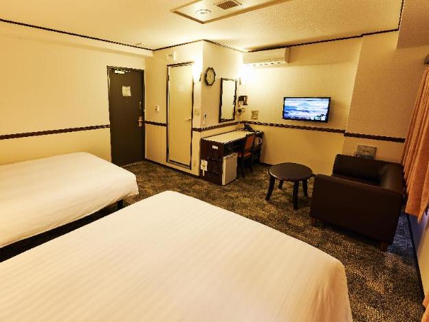 toyoko inn osaka itami kuko