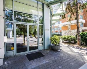 Quality Hotel Airport South,Vancouver>>Richmond,3 star
