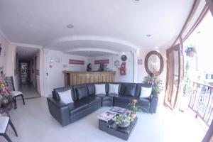 Hotel Del Parque,Medellin>>La Ceja,3 star