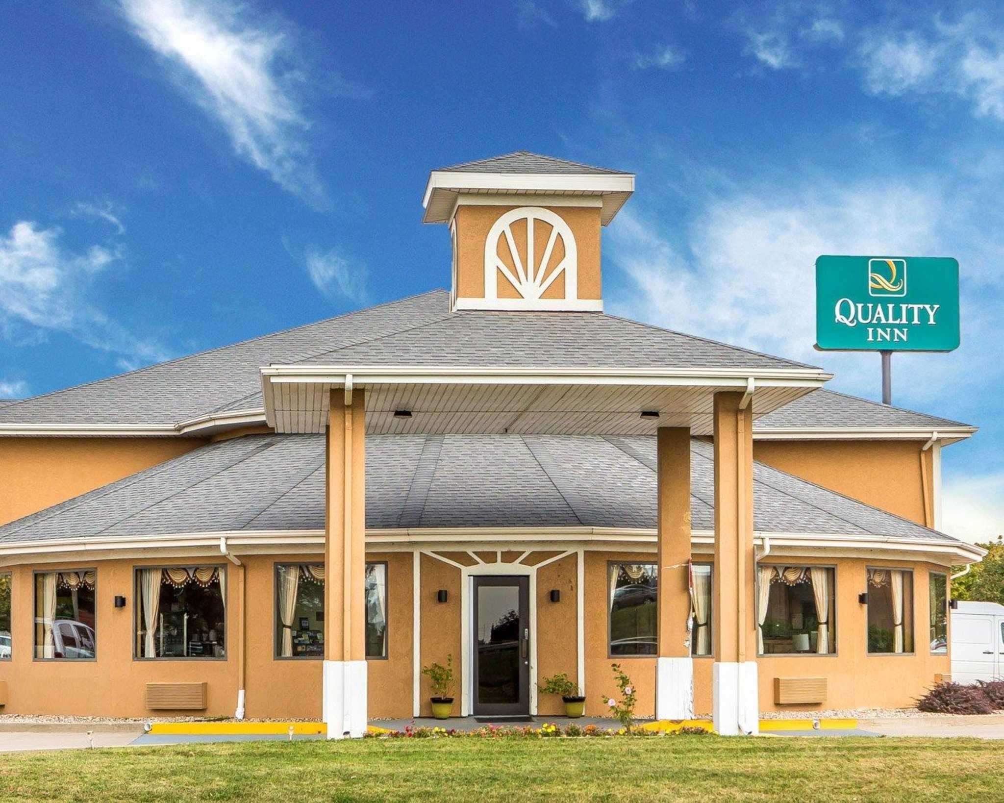 quality inn morton at i 74