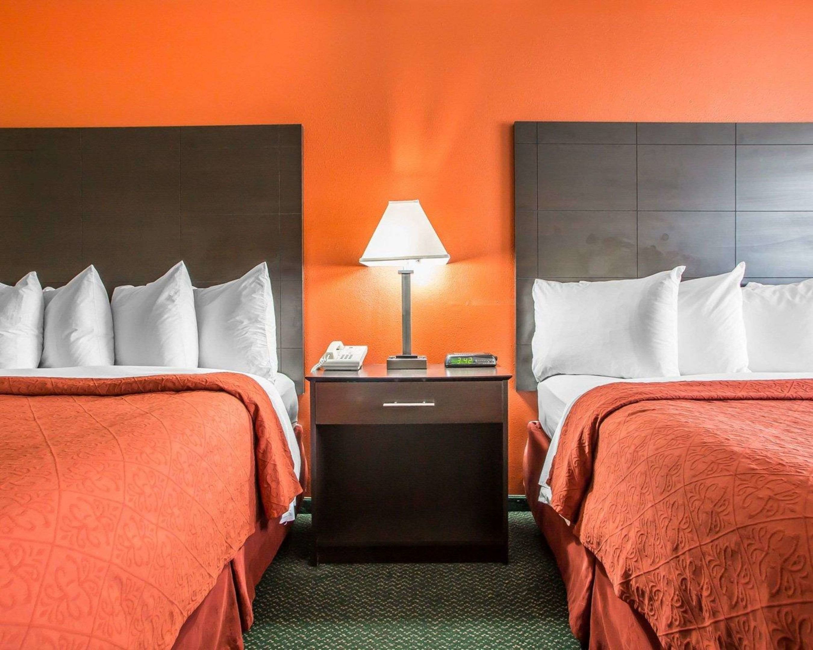 quality inn morton at i 74