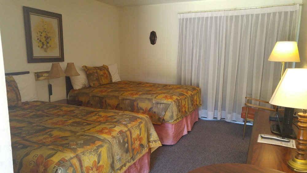 monashee motel