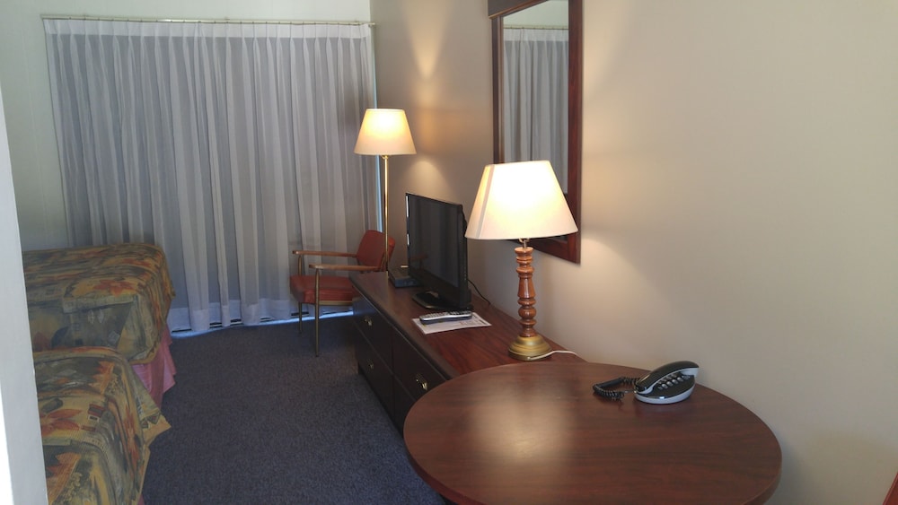 monashee motel