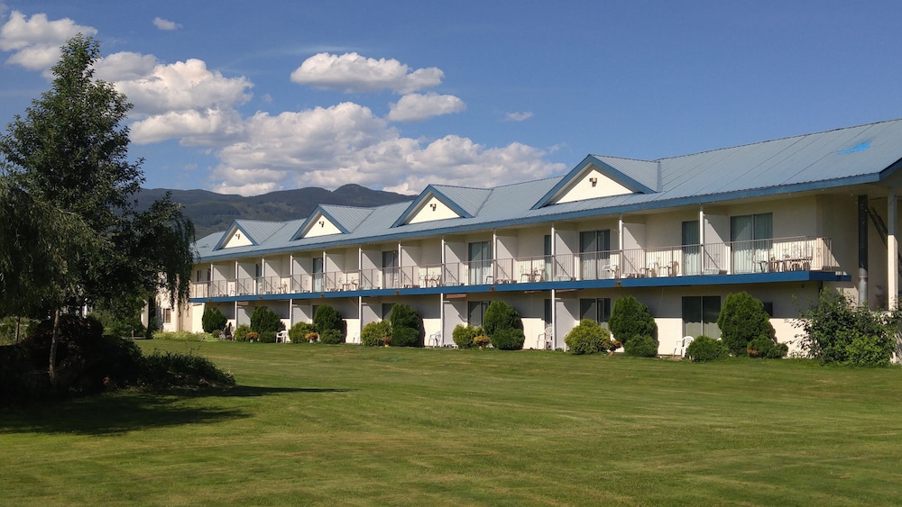 monashee motel