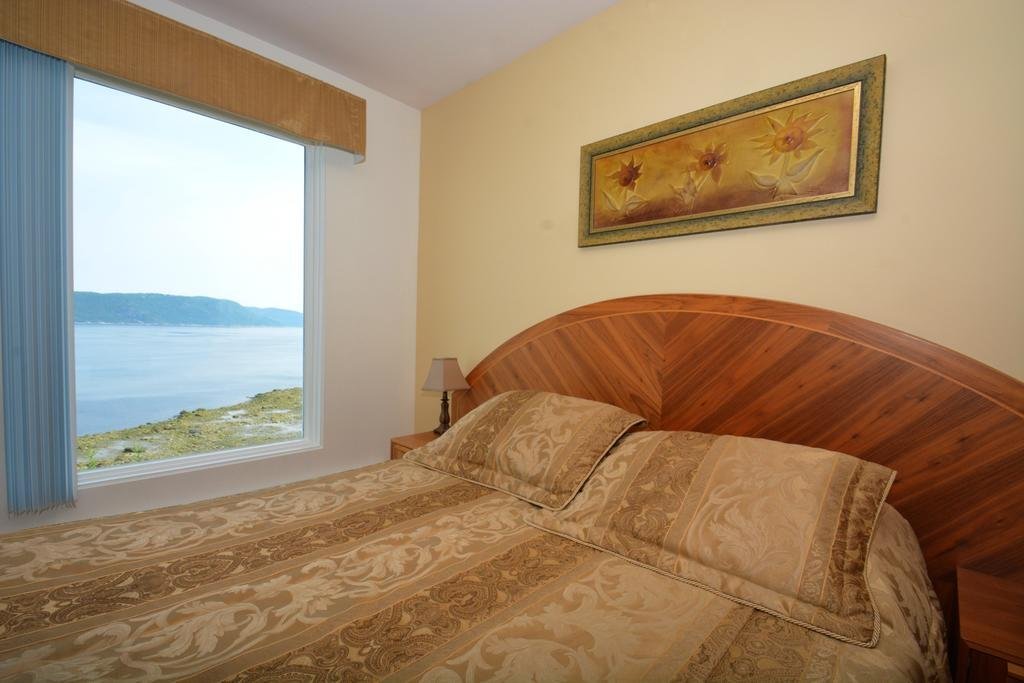 auberge de la riviere saguenay