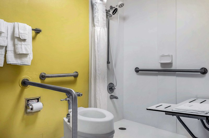 quality inn university area