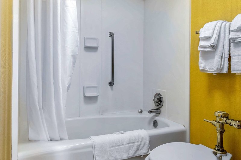 quality inn university area