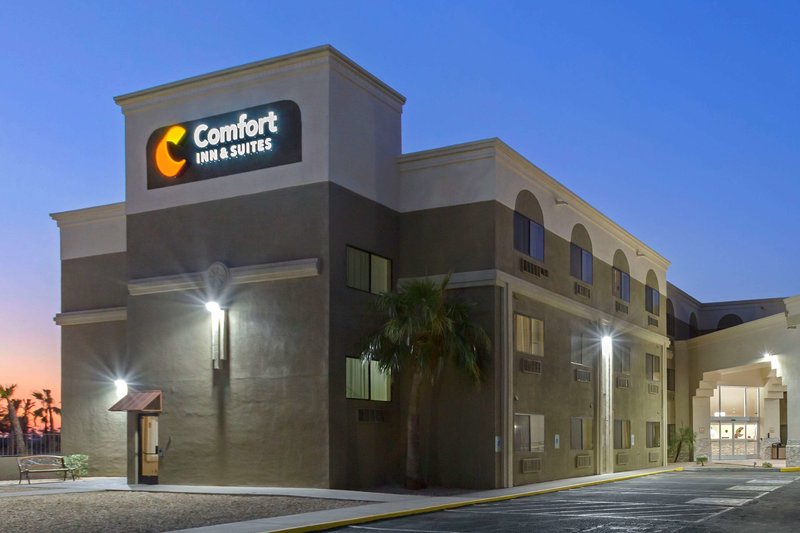 Comfort Inn & Suites Surprise Near Sun City West