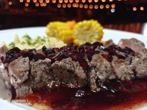 lamanai landings hotel and marina