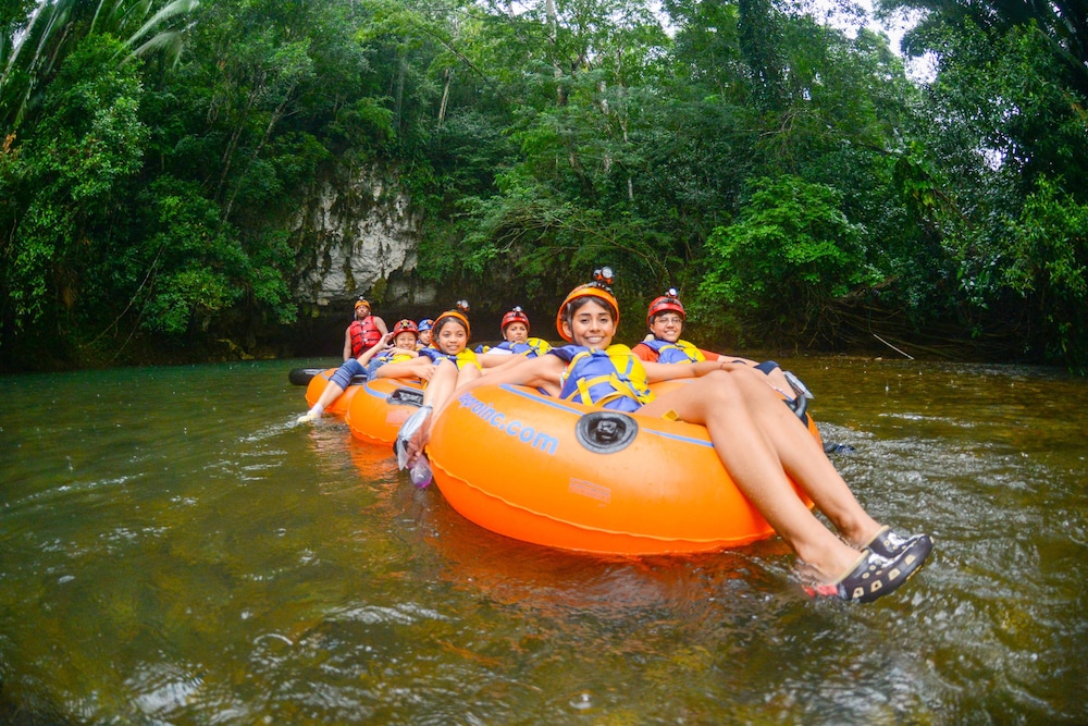 lamanai landings hotel and marina