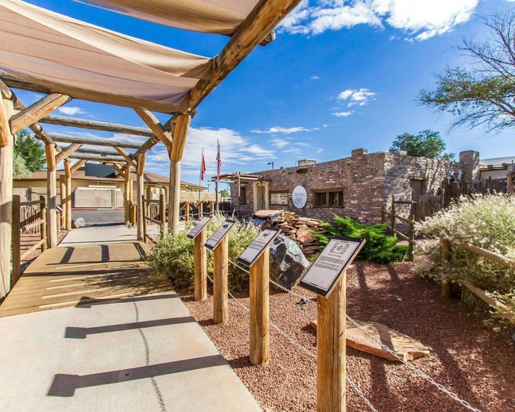 navajoland hotel of tuba city