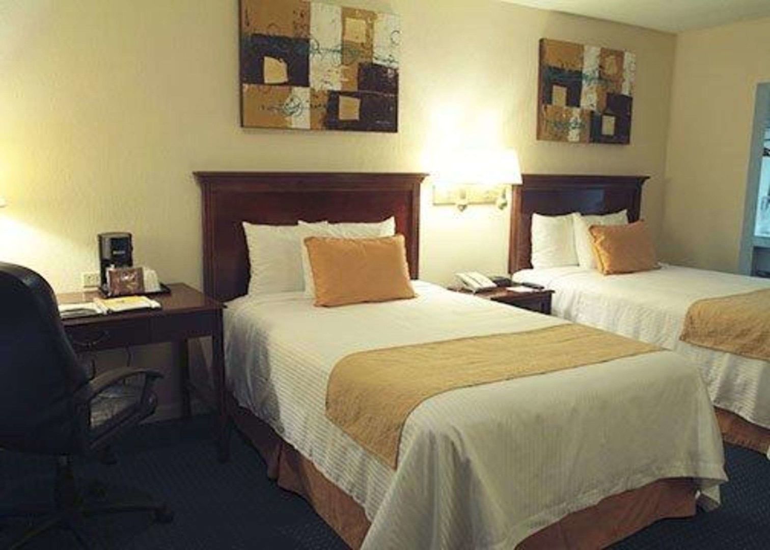 quality inn piedras negras