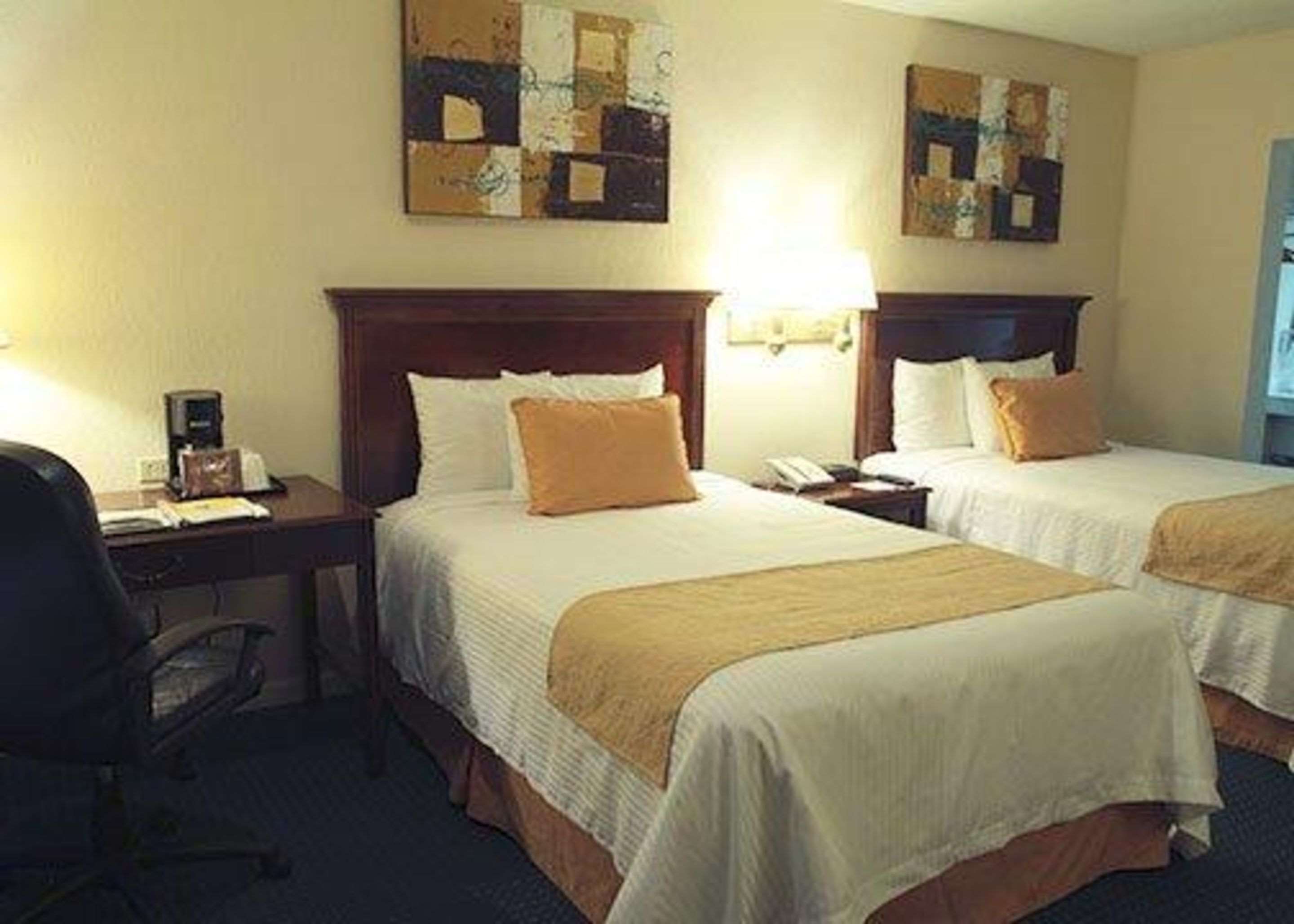 quality inn piedras negras