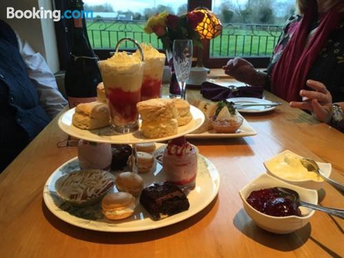 Double-Gate Farm,Castle Cary>>Bristol,4 star