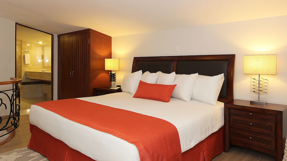 fiesta inn villahermosa cencali