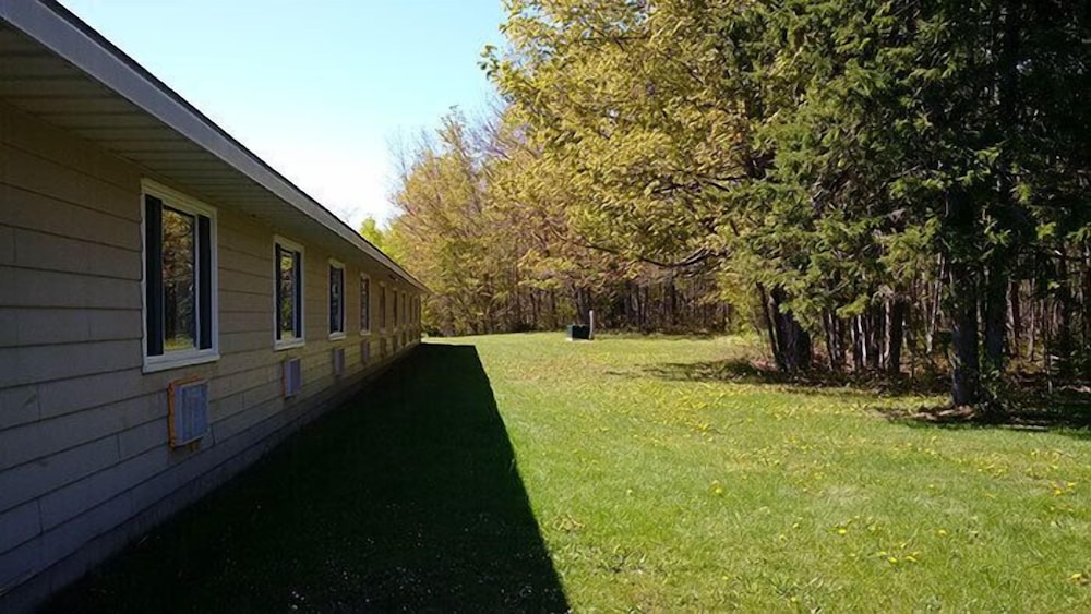 peninsula motel