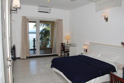 blue waters resort