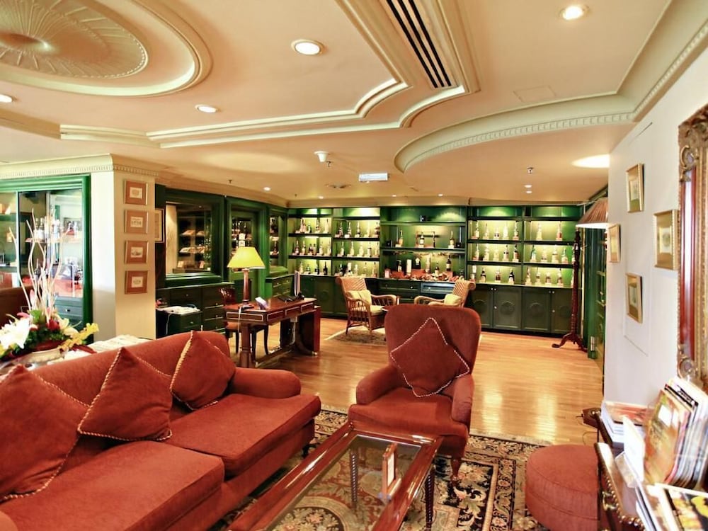 merdeka palace hotels and suites