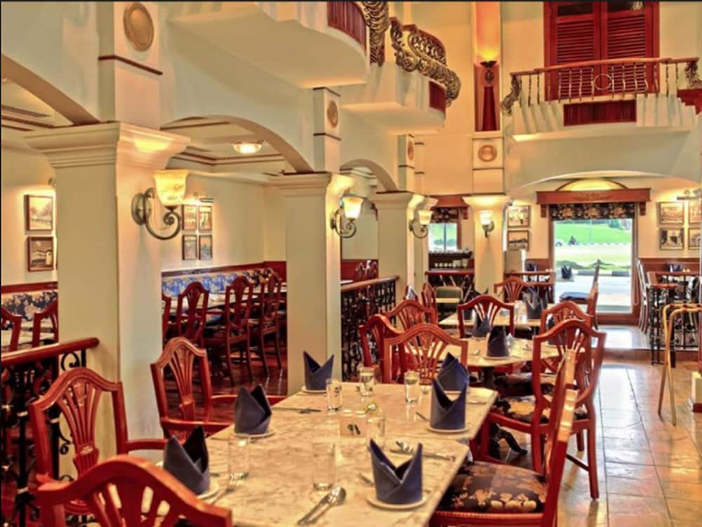 merdeka palace hotels and suites