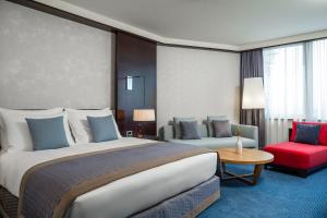 Radisson Blu M'bamou Palace Hotel,Basilique Sainte-Anne>>Brazzaville,4 star