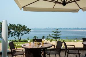 Radisson Blu M'bamou Palace Hotel,Basilique Sainte-Anne>>Brazzaville,4 star
