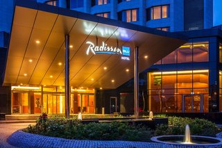 radisson blu mbamou palace hotel