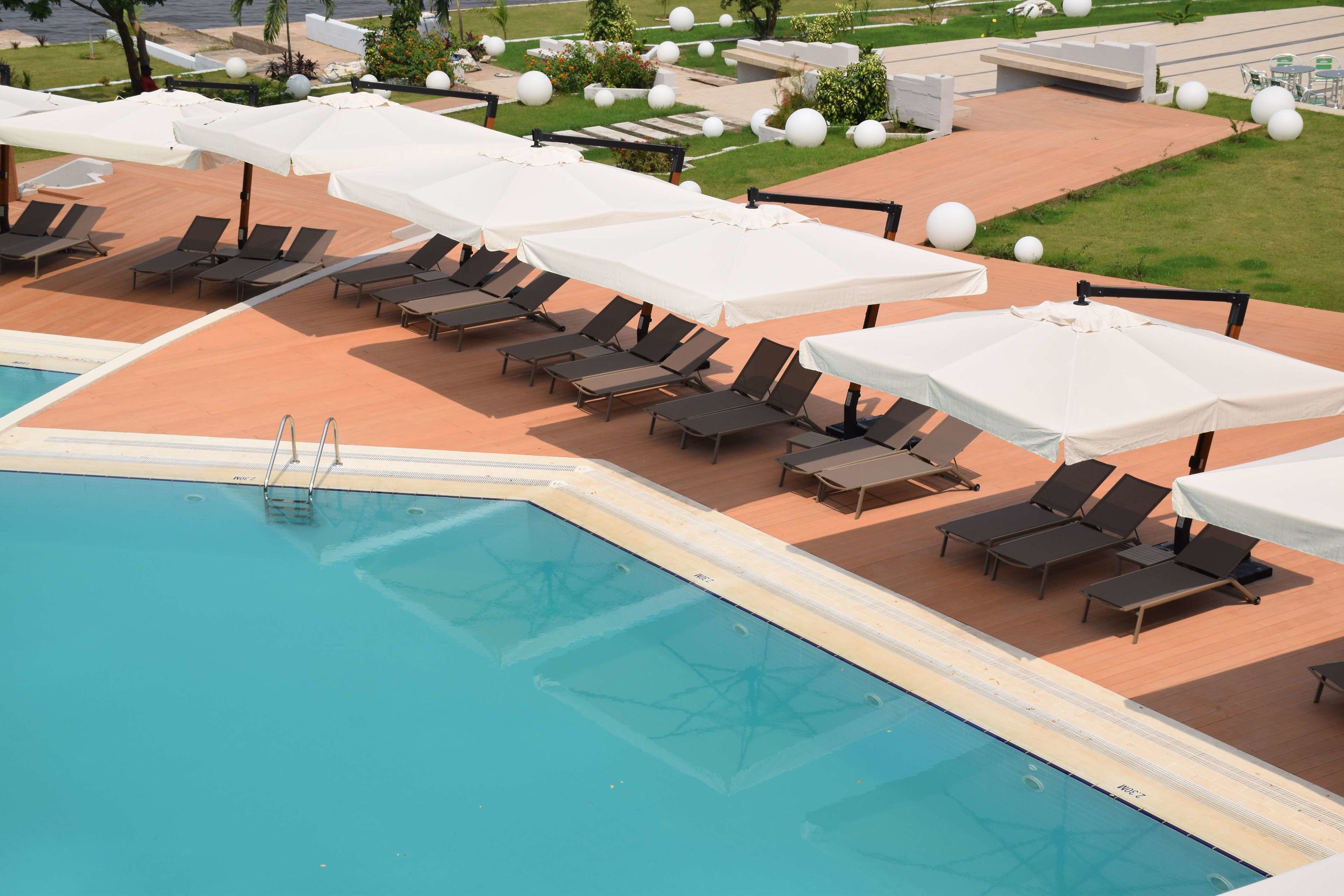 radisson blu mbamou palace hotel