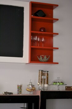 yalla yalla boutique hotel