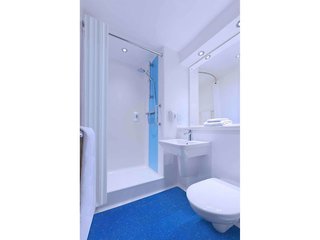 travelodge harrogate west park