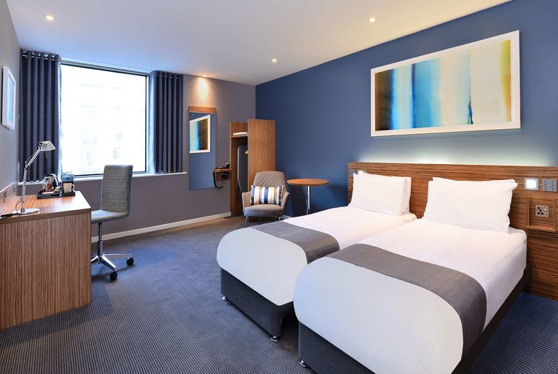 travelodge glasgow queen street