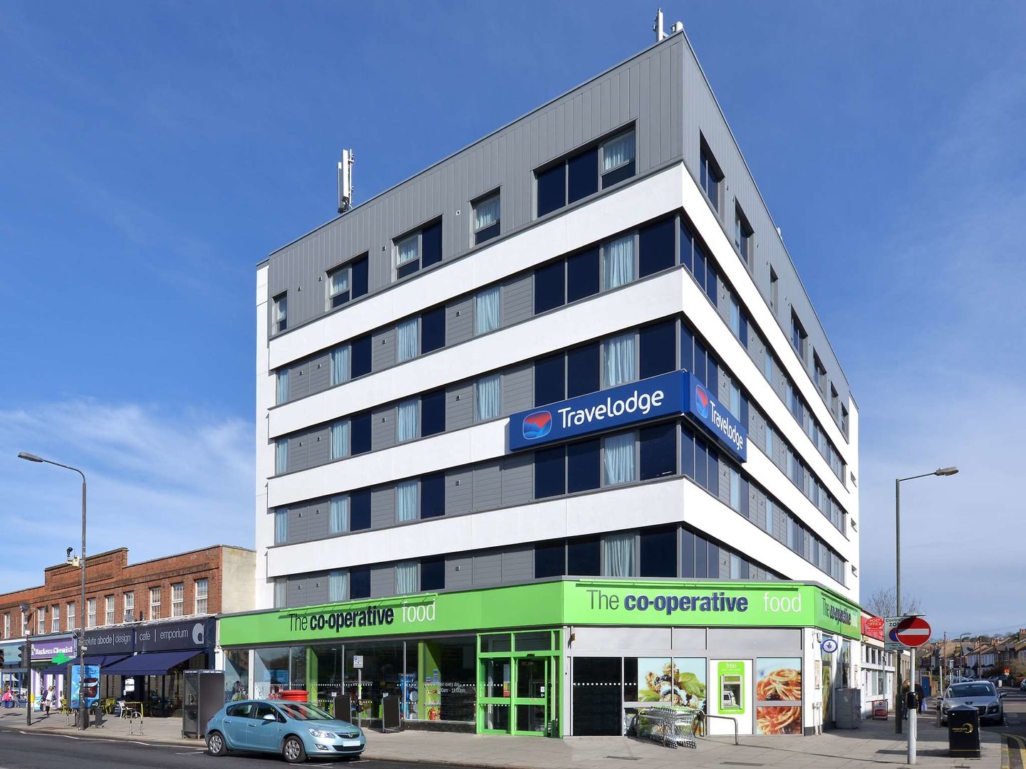 travelodge london raynes park