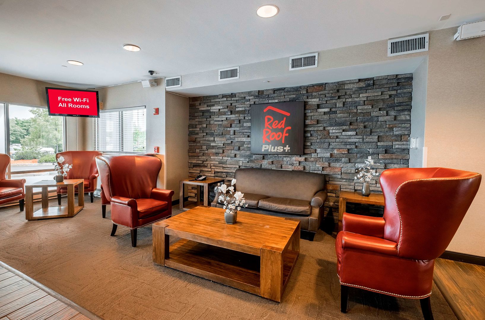 red roof inn plus boston logan