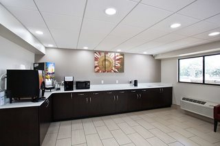 red roof inn plus nashville fairgrounds